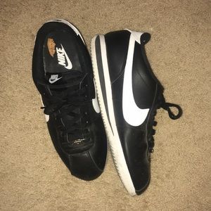 Black and white nikes!